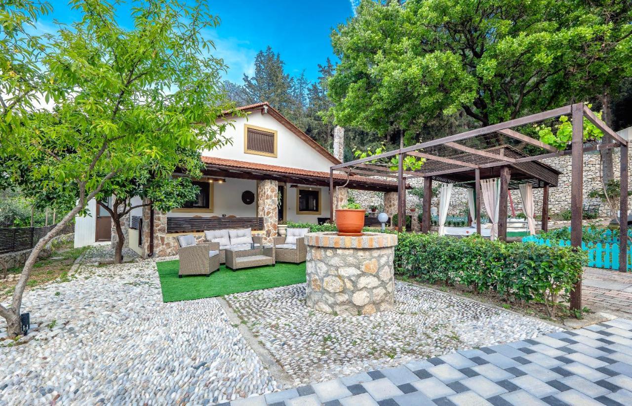 Villa Rafaela Koskinou  Exterior photo